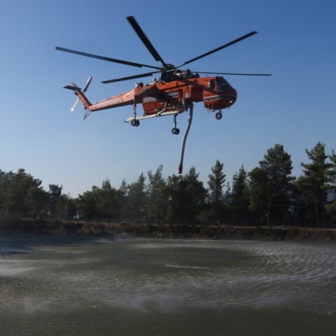 Μια σειρά κρατών έσπευσαν να συνδράμουν τη χώρα σε διμερές επίπεδο, ενώ ενεργοποιήθηκε από την πρώτη στιγμή ο Ευρωπαϊκός Μηχανισμός Πολιτικής Προστασίας © EUROKINISSI
