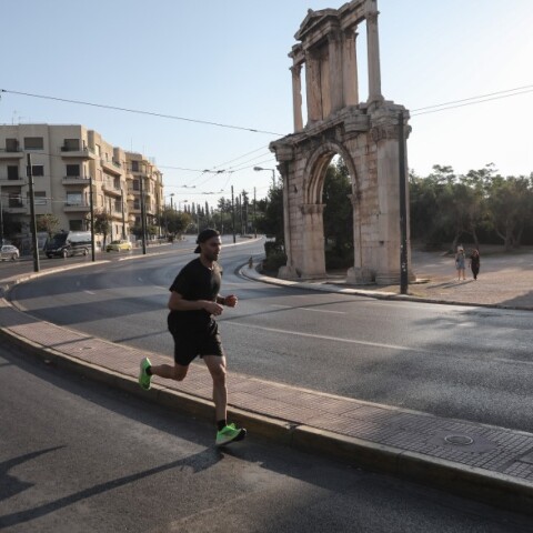 Άδεια Αθήνα τον Δεκαπενταύγουστο © EUROKINISSI