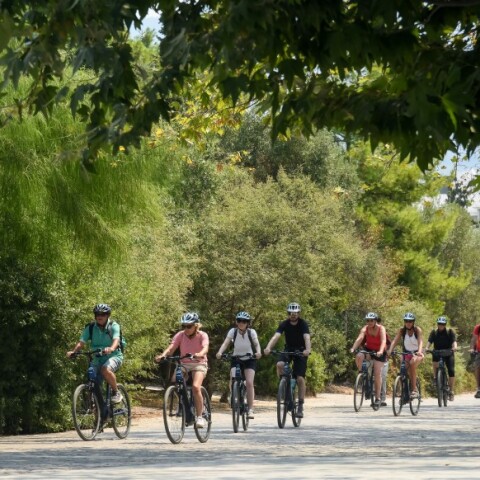 Ποδηλάτες στο κέντρο της Αθήνας © EUROKINISSI