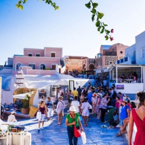 Τουρισμός: Μεγάλη αύξηση των εισπράξεων στα 1,1 δισ. ευρώ στο πρώτο εξάμηνο του 2021