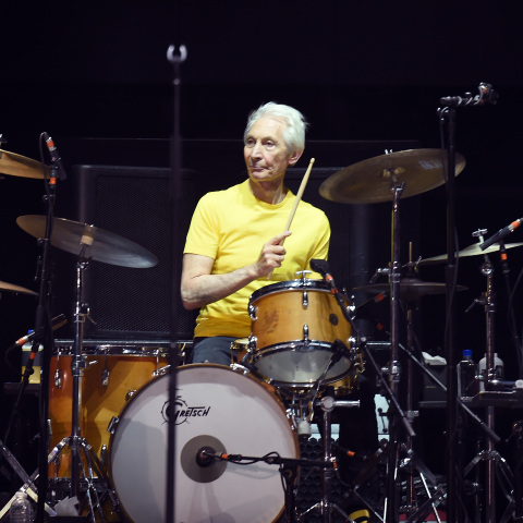 Charlie Watts 1941 – 2021: Αποχαιρετισμός στον ισόβιο ντράμερ των Rolling Stones, που άφησε την τελευταία του πνοή σε ηλικία 80 ετών