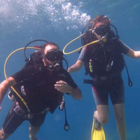 «Σιφνάρα ολέ» (με τα μάτια ενός κοριτσιού). 