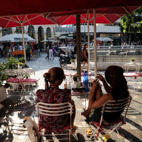 Καφετέρια στο Μοναστηράκι © EUROKINISSI