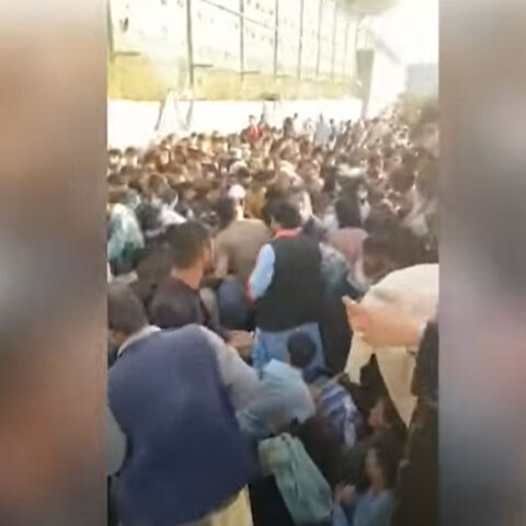 Αφγανιστάν: Χιλιάδες Αφγανοί έξω από το αεροδρόμιο στην Καμπούλ