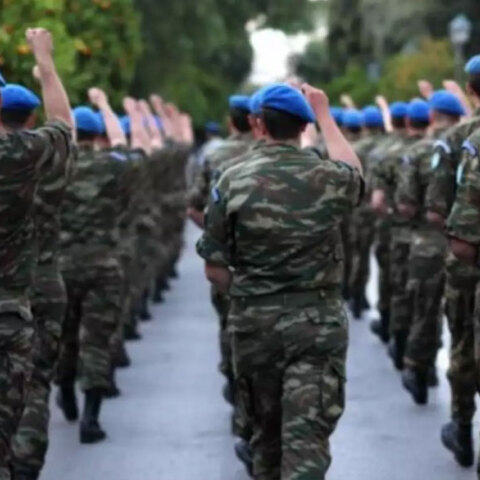 Στρατιώτες (ΦΩΤΟ ΑΡΧΕΙΟΥ) - Δημοσιεύτηκε η απόφαση για τη δωρεάν μετακίνησή τους σε ΜΜΜ το 2022