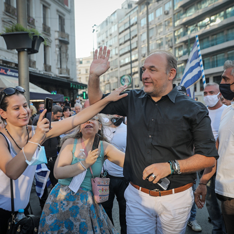 Οι αρνητές των εμβολίων είναι οι αρνητές της πανδημίας 