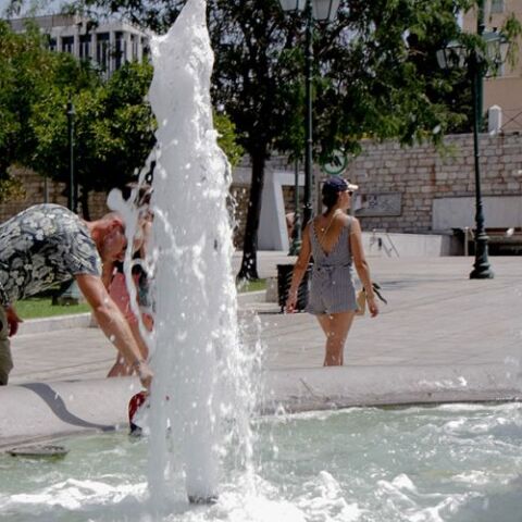 Πολίτες στο Σύνταγμα 