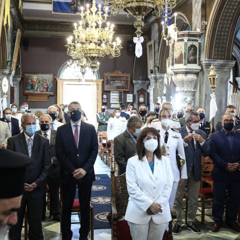  Η ΠΡΟΕΔΡΟΣ ΤΗΣ ΔΗΜΟΚΡΑΤΙΣ ΚΑΤΕΡΙΝΑ ΣΑΚΕΛΛΑΡΟΠΟΥΛΟΥ ΣΤΙΣ ΕΠΕΤΕΙΑΚΕΣ ΕΚΔΗΛΩΣΕΙΣ ΤΗΣ ΝΑΥΜΑΧΙΑΣ ΤΟΥ ΓΕΡΟΝΤΑ