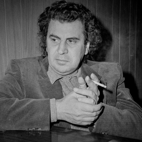 Μίκης Θεοδωράκης