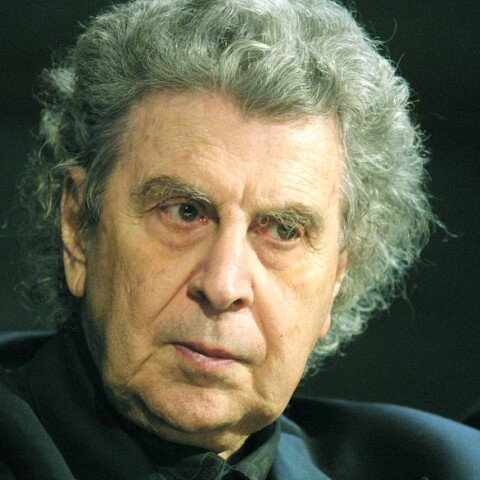 Ο Μίκης Θεοδωράκης