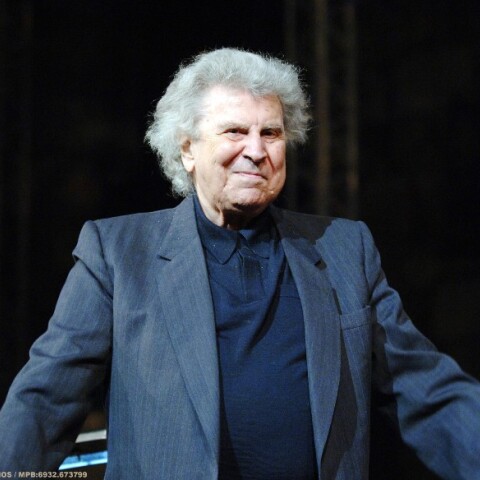 Ο Μίκης Θεοδωράκης