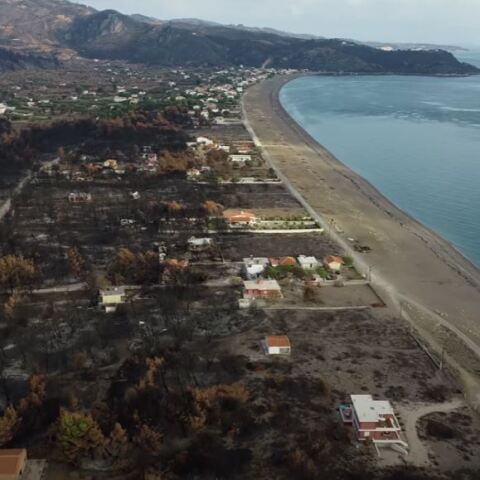 Εύβοια: Καμένες εκτάσεις μετά τις καταστροφικές πυρκαγιές του Αυγούστου