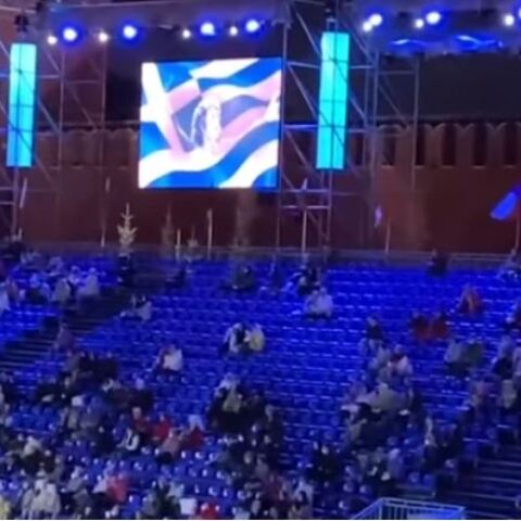 Ο Μίκης Θεοδωράκης τιμήθηκε στην Κόκκινη Πλατεία της Μόσχας