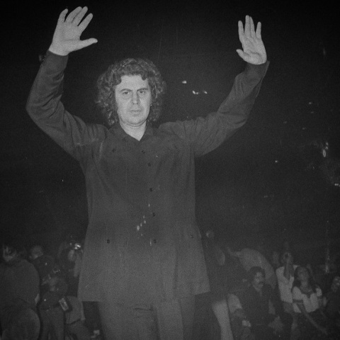 Μίκης Θεοδωράκης