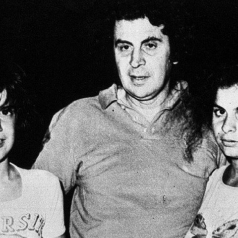 Ο Μίκης Θεοδωράκης με τα παιδιά του © George M. Theodorakis / Facebook