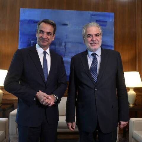 O Πρωθυπουργός Κυριάκος Μητστοτάκης με τον Υπουργό Πολιτικής Προστασίας, Χρήστο Στυλιανίδη 