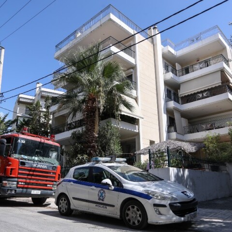 Ραφήνα: Άνδρας βρέθηκε φιμωμένος και κρεμασμένος από μπαλκόνι