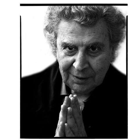 Μίκης Θεοδωράκης