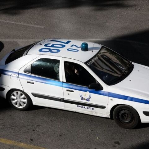 Θεσσαλονίκη: Επεισοδιακή καταδίωξη οχήματος που εμβόλισε περιπολικό