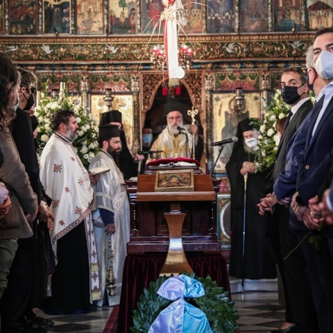 Η κηδεία του Μίκη Θεοδωράκη στον Γαλατά Χανίων στην Κρήτη