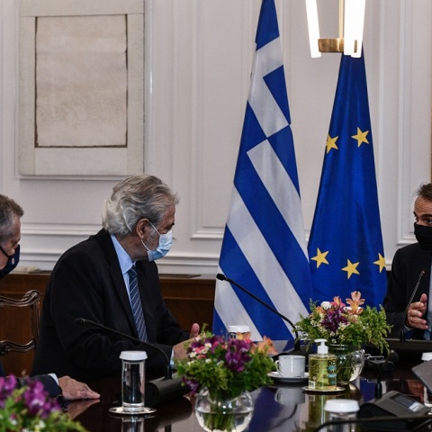 ΣΥΣΚΕΨΗ ΥΠΟ ΤΟΝ ΠΡΩΘΥΠΟΥΡΓΟ ΚΥΡ. ΜΗΤΣΟΤΑΚΗ ΜΕ ΤΗΝ ΣΥΜΜΕΤΟΧΗ ΤΟΥ ΥΠ. ΚΛΙΜΑΤΙΚΗΣ ΚΡΙΣΗΣ ΚΑΙ ΠΟΛΙΤΙΚΗΣ ΠΡΟΣΤΑΣΙΑΣ ΧΡ. ΣΤΥΛΙΑΝΙΔΗ ΚΑΙ ΤΟΥ ΥΦΥΠ. ΕΥΑΓ. ΤΟΥΡΝΑ 