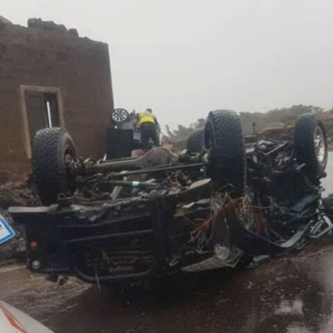 Ανεμοστρόβιλος αναποδογύρισε αυτοκίνητο στην Ιταλία