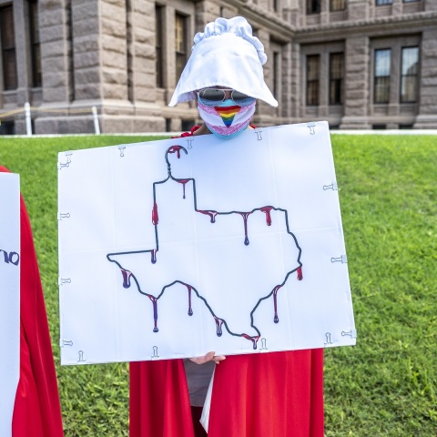 Διαδηλωτές στο Τέξας που διαμαρτύρονται για το νόμο κατά των αμβλώσεων