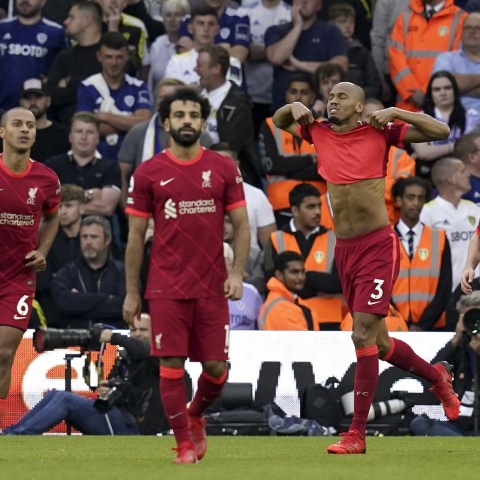 Η Λίβερπουλ πέρασε νικηφόρα από το Έλαντ Ρόουντ, κερδίζοντας 0-3 τη Λιντς του Μαρσέλο Μπιέλσα και συγκατοικεί με Τσέλσι και Μάντσεστερ Γιουνάιτεντ στην κορυφή της Premier League