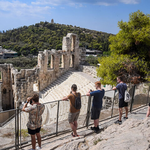 Τουρίστες στο Ηρώδειο (ΦΩΤΟ ΑΡΧΕΙΟΥ)