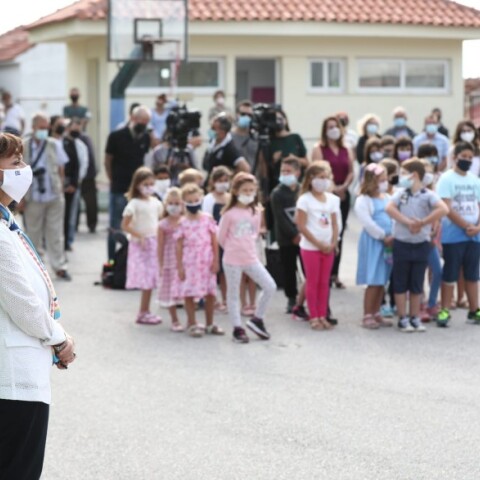 Η Πρόεδρος της Δημοκρατίας Κατερίνα Σακελλαροπούλου επισκέφθηκε το δημοτικό σχολείο της Αγίας Άννας
