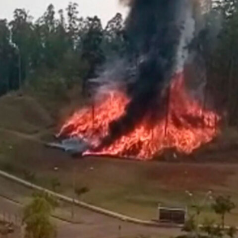 Συντρίμμια στο σημείο όπου συνετρίβη το αεροσκάφος στη Βραζιλία