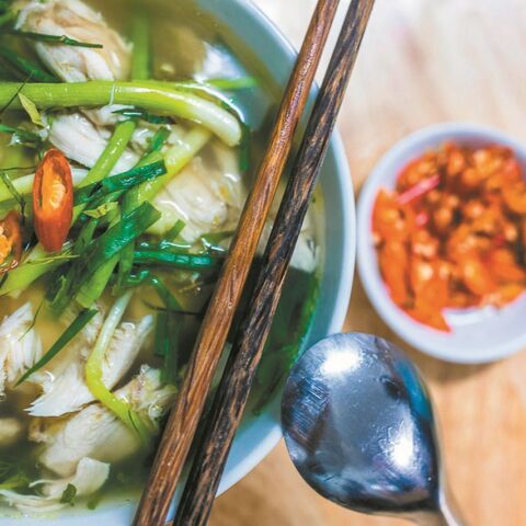 Σούπα Pho με κοτόπουλο