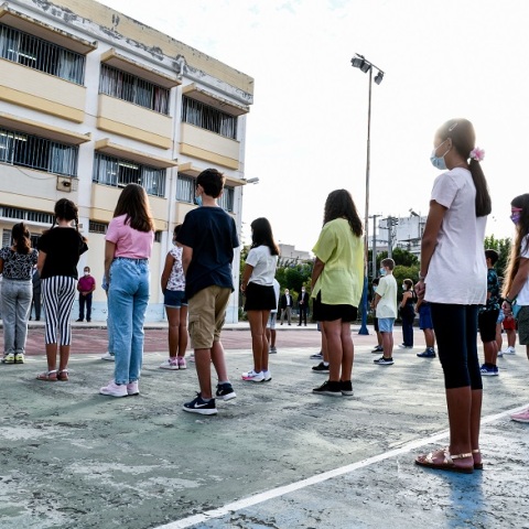 Τζανάκης για σχολεία: Προοδευτικά τουλάχιστον 300 με 500 παιδιά θα χρειαστεί να νοσηλευτούν