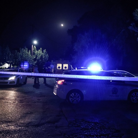 Θεσσαλονίκη: Πυροβολούσε από το μπαλκόνι του 