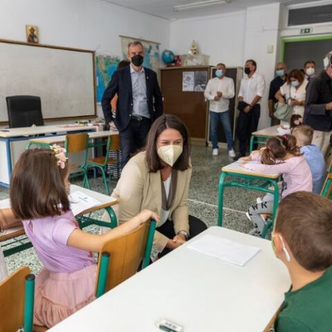 Η Υπουργός Παιδείας Νίκη Κεραμέως