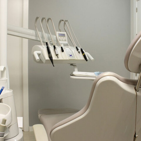 Οδοντιατρείο (ΦΩΤΟ ΑΡΧΕΙΟΥ) - Το Υπουργείο Υγείας τοποθετήθηκε επίσημα για την επίσκεψη σε οδοντίατρο και το πότε είναι υποχρεωτικό το rapid test