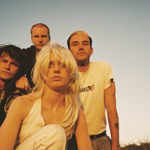 Το συγκρότημα Amyl and The Sniffers