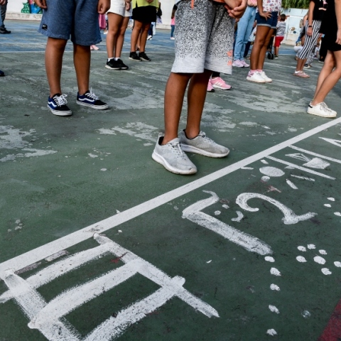 αρνητές γονείς σε σχολεία