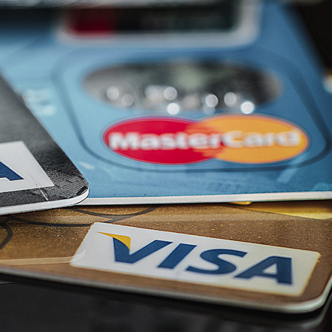 credit-card-4270428_1920.jpg