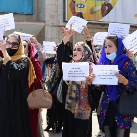 Αφγανιστάν: Διαδήλωση γυναικών στην Καμπούλ © EPA/STRINGER