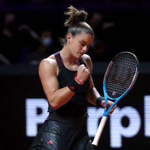 Η τενίστρια, Μαρία Σάκκαρη