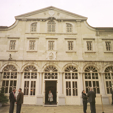 Ποιος αμφισβητεί το Φανάρι;