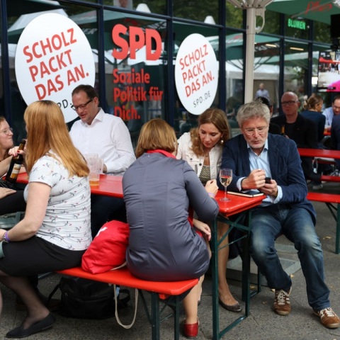 Ένα εκλογικό κέντρο των Σοσιαλδημοκρατών 