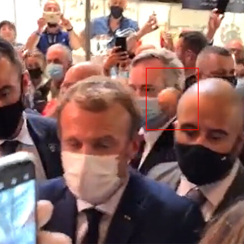 Το βραστό αυγό έχει μόλις βρει στον λαιμό τον Γάλλο πρόεδρο, Εμανουέλ Μακρόν