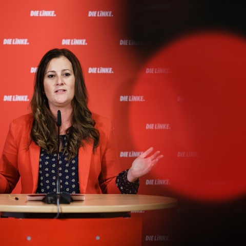 H Janine Wissler του κόμματος Die Linke σε συνέντευξη Τύπου