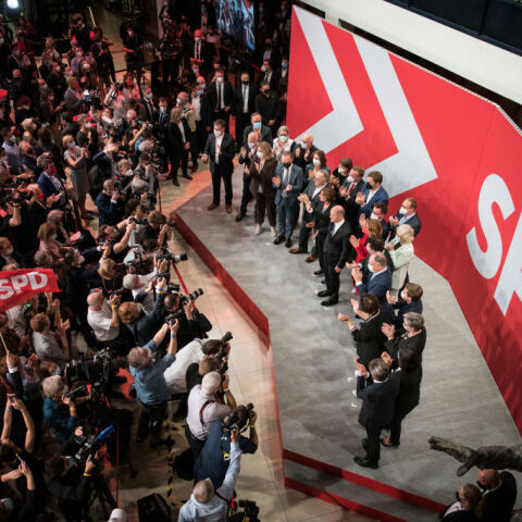 Oι Σοσιαλδημοκράτες πανηγυρίζουν το προβάδισμα τους 