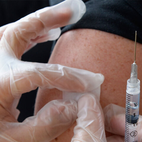 Εμβολιασμός για μηνιγγίτιδα (ΦΩΤΟ ΑΡΧΕΙΟΥ)