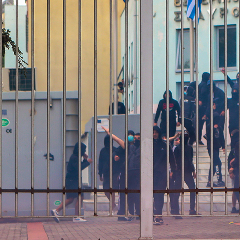 Σταυρούπολη: Ο χορός των φαντασμάτων και η πιθανή λύση 