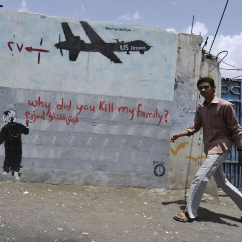 Γκράφιτι για τις αμερικανικές στρατιωτικές επιχειρήσεις με drone (ΦΩΤΟ ΑΡΧΕΙΟΥ)