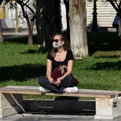 Ο καθηγητής Μικροβιολογίας της Δημόσιας Υγείας, Αλκ. Βατόπουλος σημείωσε ότι η Ελλάδα έχει τώρα περισσότερους θανάτους ανά εκατ. από τη Γαλλία και την Ιταλία.